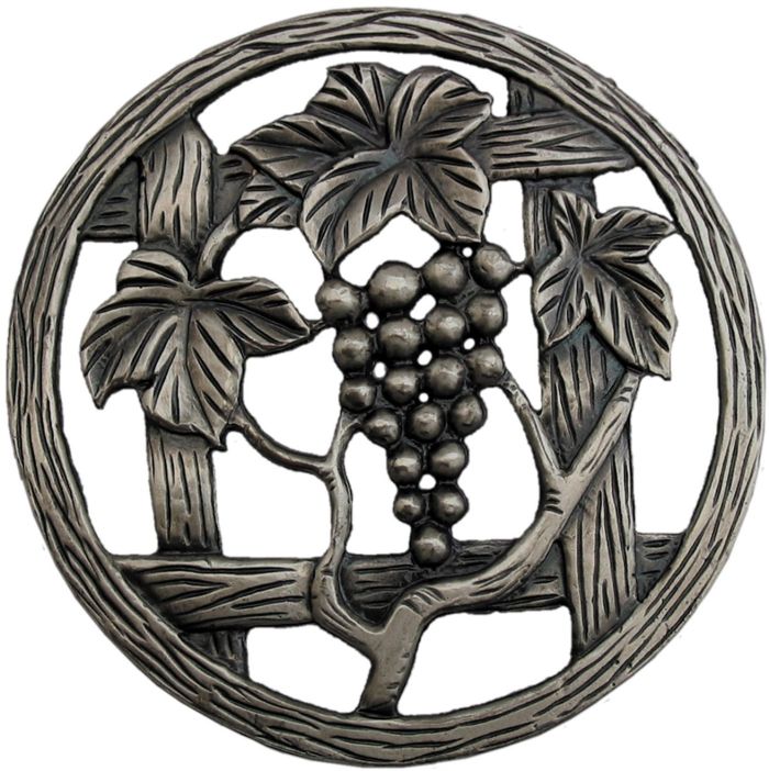 Turners Retreat PL10 Pewter Grapevine Lid