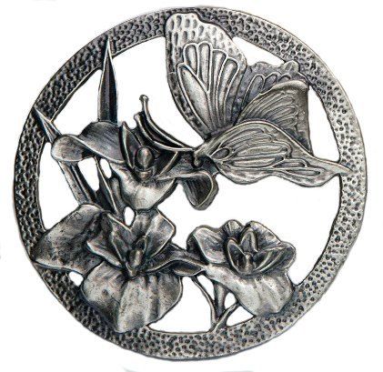 Turners Retreat Pl6 Pewter Butterfly Lid in pewter