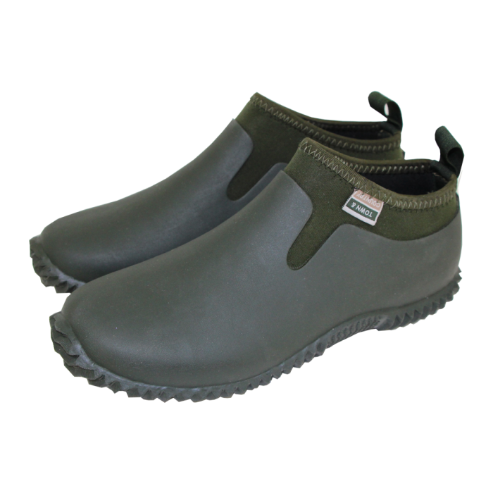 Town & Country Buckingham Neoprene Shoes in Size 8